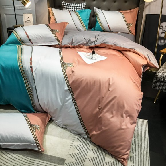 Luxury Brushed Cotton Bedding Set of Four - Picture 7 of 15